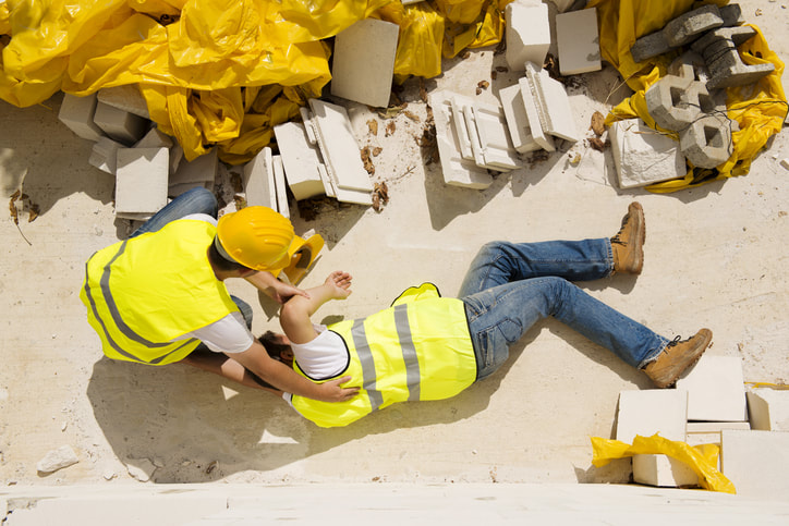 ¿Ha tenido un accidente en una obra de construcción? ¡Llame pronto a un abogado de lesiones personales! – Oficina Legal de Steven H. Henderson y Jill Stern-Henderson